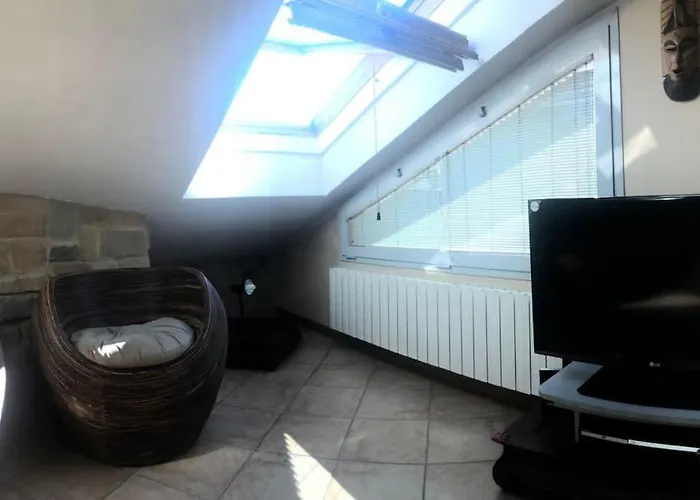 Solemahouse - The Bright Attic بيرغامو